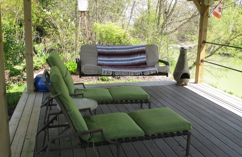 Lambton Shores Cabaña | Layzee Waves Riverfront Cottage