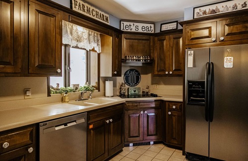 Laurelton Otro | Lazy 8 is a remodeled historical farmhouse in the countryside of Snyder Co., PA