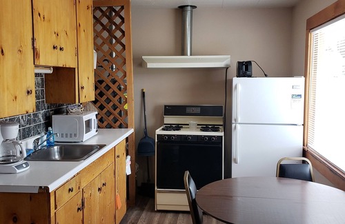 Rivers Edge Cabina | lazy bear cabins
