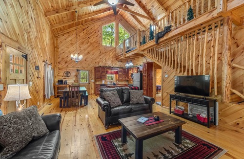 Mentone Cabina | Lazy Bear-hot tub, fire pit, foosball, ping pong, air hockey