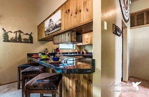 Ruidoso Cabina | Lazy Bear Lodge: 'Relaxation achieved' with hot tub.