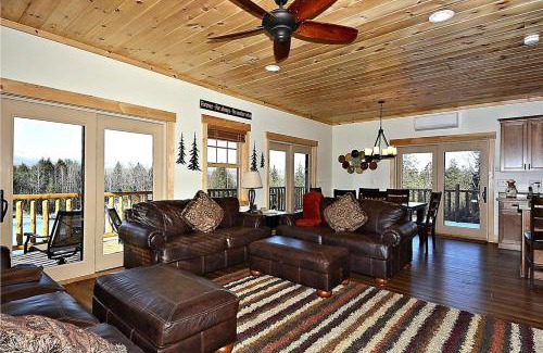 Morrisville Casa | Lazy Bear Lodge