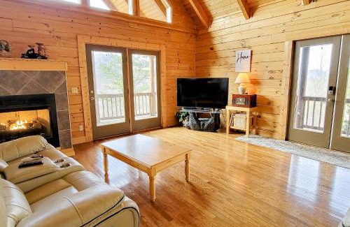 Gatlinburg - Pigeon Forge Casa | Lazy Bear Lodge