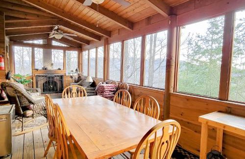 Gatlinburg - Pigeon Forge Casa | Lazy Bear Lodge