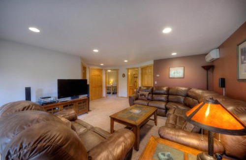 Deadwood Casa | Lazy Bear Lodge