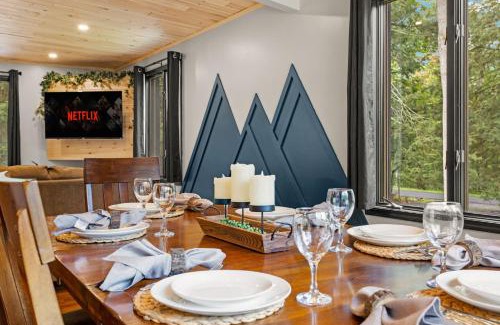 Blakeslee Casa | Lazy Bear Retreat Outdoor Oasis Hot Tub etc
