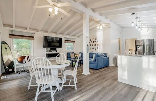 Chapin Cabaña | Lazy Creek Cove Cottage on Lake Murray