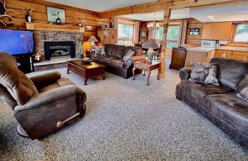 Catchacoma Cabaña | Lazy Day Bay Cottage On Catchacoma Lake