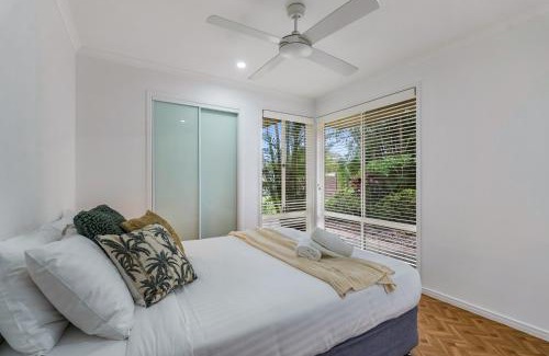 North Creek Casa | Lazy Days in Lennox