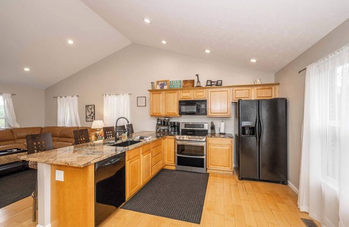 Williamstown Casa | Lazy Days – Waterfront for 12!