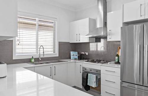 Lambton Casa | Lazy Daze - Lambton Retreat