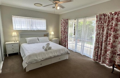 Broadwater Casa | Lazy Daze on Davies