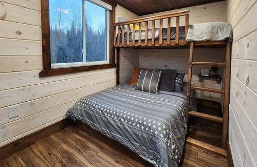 Malone Cabina | Lazy Deer - Tiny Cabin, 50 acres near Titus Ski