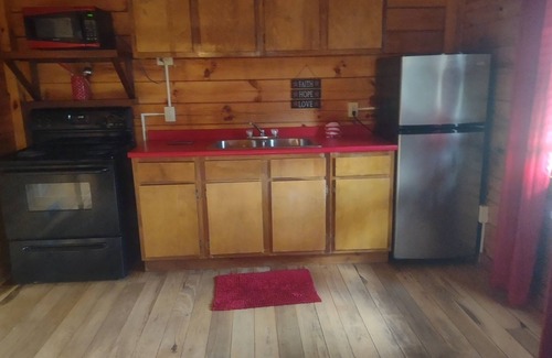 McArthur Cabina | Lazy Lane Cabins - Fisherman's Dream