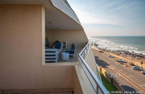 Umdloti Apartamento | Lazy Lizard 41 - with Inverter