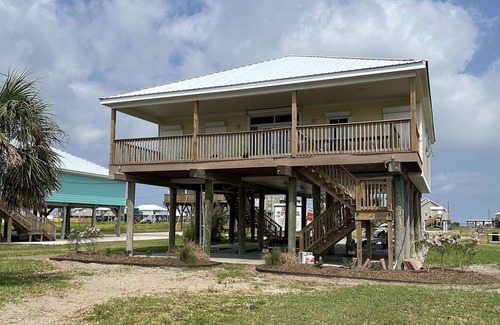 Golden Meadow Casa | Lazy Moose - Island Realty Bayview