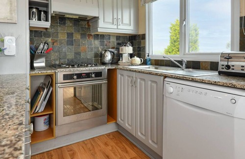 Garn Fadryn Chalet De Esquí | Lazy Nook in the beautiful Pwllheli