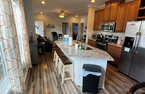 Garden City Casa | Lazy Pelican Beach House
