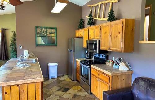 Estes Park Casa | Lazy R Cottages- 15 cabin