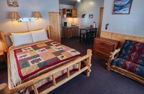 Estes Park Casa | Lazy R Cottages- 7B cottage