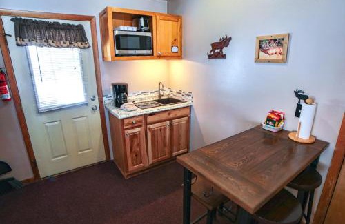 Estes Park Casa | Lazy R Cottages- 7B cottage