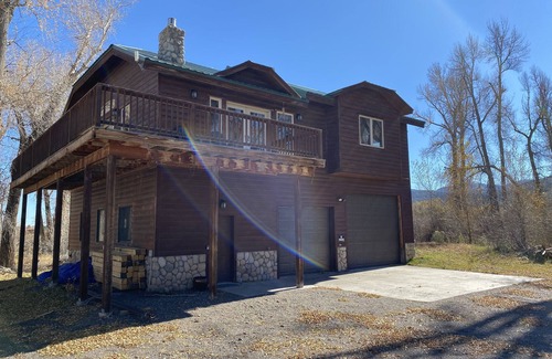 South Fork Casa | Lazy River Guest House