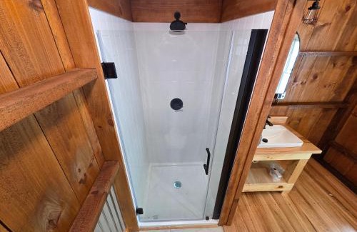 Robbinsville Casa | Lazy T Cabins - Glacier