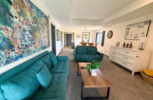 Lake Ozark Casa | Lazy Waves-private 2 Bd2ba Wpool Access-sleeps 6