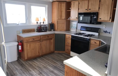 North Beach Haven Casa | LBI Paradise Bayfront! Bayview park and Ocean beach ! 2 blocks away!