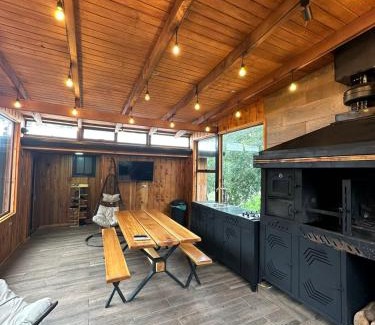 Antuco Chalet De Esquí | Leñador
