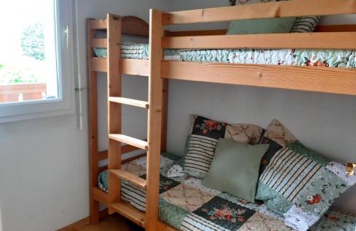 Bagneres-de-Luchon Apartamento | Le 102, T3 pour 5 personnes, vue montagne, classé 2 étoiles NF, parking, piscine en été