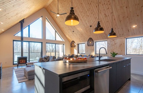 Shefford Chalet De Esquí | ⭐️ LE 1792 ⭐️ Design & Spa - Chalet Scandinave!