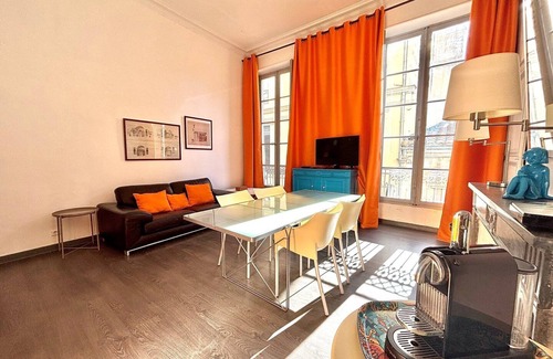 Nimes City Centre Apartamento | Le 22, T3 center Nîmes Maison Carrée, 2 bedrooms