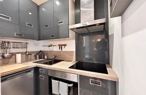 Nimes City Centre Apartamento | Le 22, T3 center Nîmes Maison Carrée, 2 bedrooms
