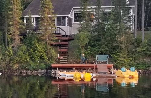 Saint-David-de-Falardeau Chalet De Esquí | Le 550 Chalet Douillet