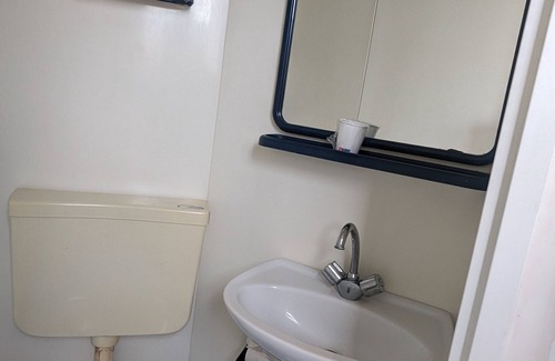 Lully Apartamento | Le Balandri - Chambre Indépendante Avec Cabine de Douche