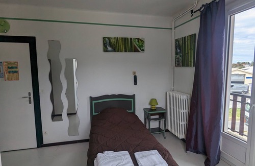 Lully Apartamento | Le Balandri - Chambre Indépendante Avec Cabine de Douche
