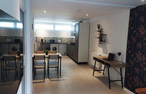 Residence Apartamento | Le Balthazar Appartement T2 Avec Jardin à 5 Minutes du Stade Pierre Mauroy