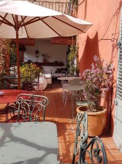 Flassans-sur-Issole Cama Y Desayuno | Le Belvédère - Chambres d'hôtes de charme et Restaurant