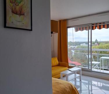 Domaine du Bois Apartamento | Le Belvédère - Studio Lumineux - Vue & Terrasse