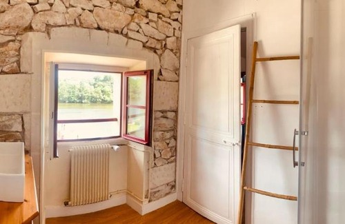 La Membrolle-sur-Longuenee Cama Y Desayuno | Le bistrot de l'écluse