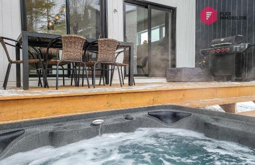 Pont-Rouge Casa | Le Blanc Bouleau de Portneuf/Private Hot tub