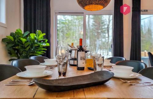 Pont-Rouge Casa | Le Blanc Bouleau de Portneuf/Private Hot tub