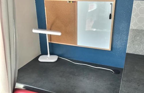 Evreux Apartamento | LE BLUE STUDIO GAMBETTA *FACE GARE* PARKING *WIFI*