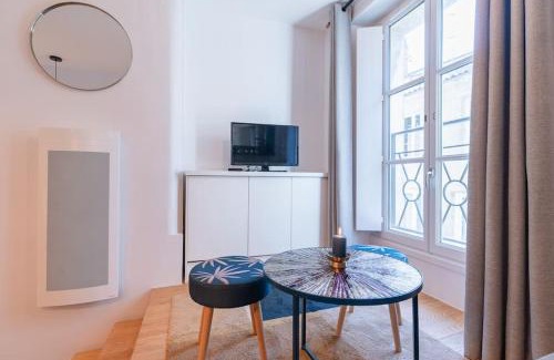 Hotel de Ville - Quinconces Apartamento | Le Boléro - Climatisation - Wifi - Hyper Centre