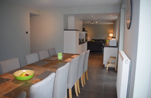Mont-de-Lans Apartamento | Le Bouquetin 1: amplio apartamento con una vista fantástica del embalse
