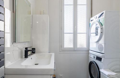 Prado - Republique Apartamento | LE BOURGEOIS avec balcon, somptueux et lumineux, idéalement situé