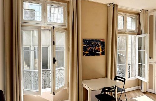 Decre-Cathedrale Apartamento | Le Briord - Hypercentre, bright, all on foot!