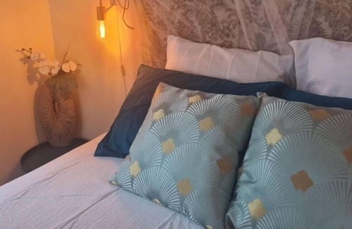 Plateau-Caillou Casa | Le Bungalow by Shakti Bungalow
