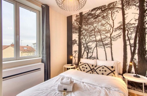 5th Arrondissement Apartamento | Le Cèdre Bleu - Bel appart climatisé quartier point du jour Lyon 5